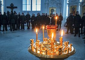 Освящение грузинской иконы 'Предстательство святой Нины о граде Петрове' в Смольном соборе
