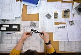 Production of high-precision high-purity parts for the Siberian Ring Photon Source (CKP SKIF) in the pilot production workshop of the Design and Technology Institute of Scientific Instrumentation of the Siberian Branch of the Russian Academy of Sciences in Novosibirsk Academgorodok.