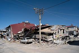 Последствия землетрясения в Турции. Работа центра помощи 'AFAD'