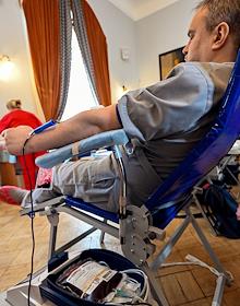 Донорская акция, проведенная центром ФМБА России и больницей Cвятителя Алексия в Москве