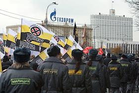 'Русский марш' - шествие от моста 'Багратион' (с Краснопресненской набережной) до гостиницы 'Украина' и митинг. В митинге участвуют: Национально-державная партия России, Русский общенациональный союз, Движение против национальной иммиграции, Русское общественное движение