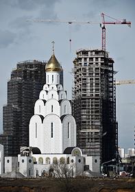 Жанровые фотографии. Стройки, новостройки. Жилищное строительство на территории бывшего Тушинского аэродрома и не только