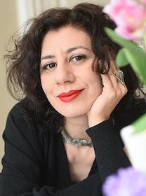 Директор благотворительного Фонда борьбы с лейкемией Ануш Овсепян во время интервью