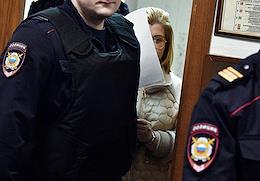 Hearing in the case of Acting Deputy Governors of the Bryansk Region Elena Egorova and Tatyana Kuleshova in the Basmanny District Court.