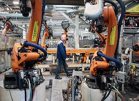 Заявление трудового коллектива Горьковского автозавода по поводу иска 'Фольксваген Груп'. Неработающие цеха Volkswagen