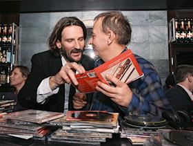 Фредерик Бегбедер и Мишель Уэльбек dj-сеты в GQ баре