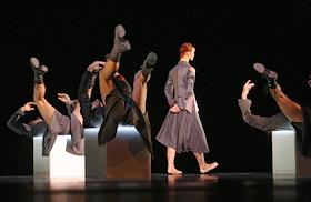 Московский международный фестиваль современного танца 'Dance Inversion'. Спектакли 'Немного экстрима' / 'A Little extreme', 'Объятия моря'/'Les bras de mer', 'Сон Марии'/'Maria's dream' балета Национального театра Чехии в московском академическом Музыкальном театре им.Станиславского и Немировича-Данченко