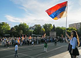 Митинг в защиту республики Арцах прошел на площади Свободы в Ереване