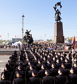 Военный парад, посвященный 78-ой годовщине Победы в Великой Отечественной войне, прошел на улице Светланской во Владивостоке