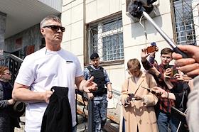 Судебное заседание по делу бывшего мэра Екатеринбурга Евгения Ройзмана (признан иноагентом) в Октябрьском районном суде Екатеринбурга