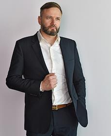 Адвокат, руководитель адвокатского бюро 'S&K Вертикаль' Сергей Слагода во время интервью