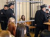 The court hearing in the case of the St. Petersburg artist Alexandra Skochilenko, accused of 'distributing deliberately false information about the armed forces of the Russian Federation.'