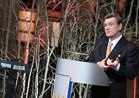 Открытие документально-художественной выставки 'Украина помнит! Голодомор 1932-1933 годов – геноцид Украинского народа'