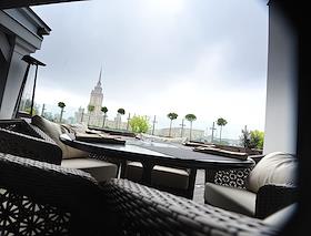 Летняя веранда ресторана 'Манон'