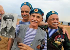 Праздничные мероприятия, посвященные 93-й годовщине создания Воздушно-десантных войск (ВДВ) России, в парке 300-летия Санкт-Петербурга
