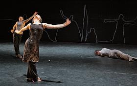 Третий Международный театральный фестиваль 'Балтийский дом' в Москве'. Репетиция спектакля 'Кридт' ('Мел') Датского Данстеатра на сцене Театрального центра им. Вс. Мейерхольда.

