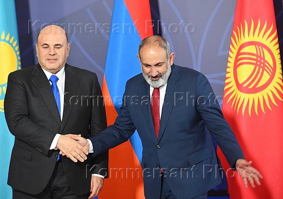 Рабочая поездка председателя правительства России Михаила Мишустина в Армению. Встреча с премьер-министром Армении Николом Пашиняном в Цахкадзоре в рамках заседания Евразийского межправительственного совета