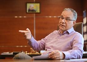 Глава 'Совета рынка' Максим Быстров во время интервью