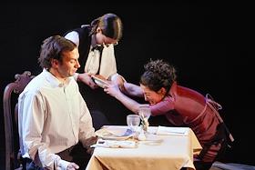 III Фестиваль 'Сезон Станиславского'. Спектакль 'Истерия' режиссера Л.Айслер Inspector Sands и Stamping Ground Theatre (Великобритания) на сцене Театрального центра 'На Страстном'