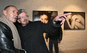 Открытие фотовыставки МИШЕЛЯ КОНТА (MichelComte) 'Мишель Конт: Модные и вечные. Русский драйв in Vogue' в галерее 'Победа' на Винзаводе