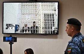 Оглашение приговора по делу бывшего схиигумена Сергия (Николая Романова) и его помощника Всеволода Могучева по делу об экстремизме в Московском городском суде