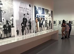 Выставка фотографа Франка Хорвата (1928-2020) 'Париж, мир, мода' в парижском музее Jeu de Paume