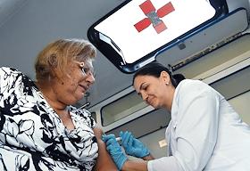 A flu vaccination campaign has started in Russia, during which it is planned to vaccinate at least 60% of the population. Operation of a mobile vaccination station