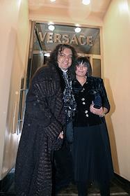 Коктейль с Донателлой Версаче в бутикe Versace на Кузнецком мосту, 19