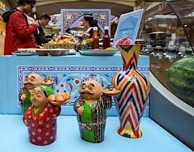 Выставка-продажа 'Шелковый путь' в ГУМе