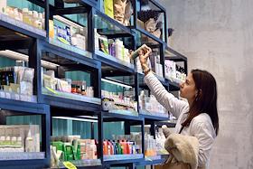 Открытие флагманского магазина «Золотое яблоко» в торговом центре (ТЦ) 'Европейский'