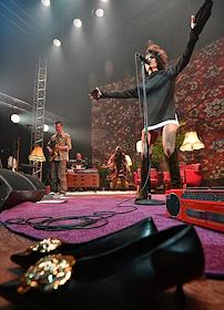 Презентация нового альбома певицы Zivert 'В мире веселых' в Collector Gallery