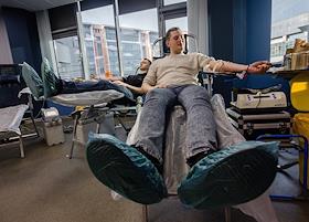 Жанровые фотографии. Забор донорской крови