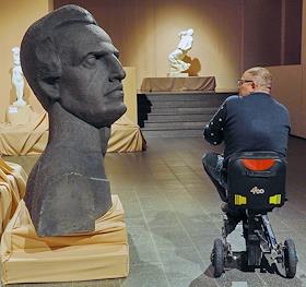 Выставочный проект «Сопряжение форм. Русская скульптура XX век» в Центральном выставочном зале (ЦВЗ) 'Манеж'