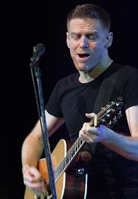 Концерт Брайана Адамса (Bryan Adams)в Государственном Кремлевском Дворце