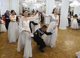 III-й Юнармейский бал в честь участников СВО в Екатерининском зале Дома офицеров Черноморского флота