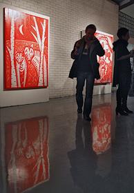 Выставка Марины Беловой и Алексея Политова 'Волшебные картинки' в Айдан галерее на Винзаводе