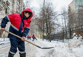 Уборка снега в Красногвардейском районе