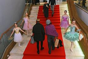 Премьера фильма-балета П. И. Чайковского 'Щелкунчик' в кино в кинотеатре 'Каро 11 Октябрь'