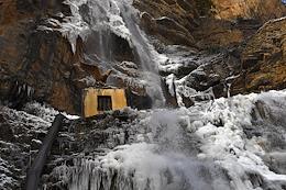 Genre photos. An abnormal frost for Crimea shackled the highest waterfall in Crimea, Uchan-Su in Yalta