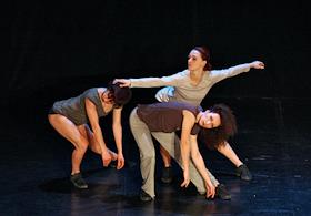 Фестиваль российских театров танца 'ЦЕХ' 07. Спектакль 'Притяжение' театр современного танца (Челябинск)на сцене театра 'Модернъ'