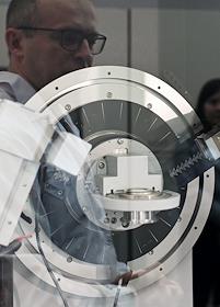 Пресс-тур в Центр новых химических технологий ИК СО РАН