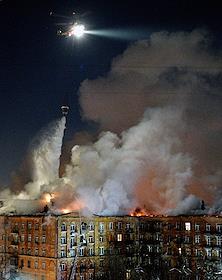 Тушение пожара в жилом шестиэтажном доме на улице Черняховского