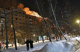 Extinguishing a fire in a six-story residential building on Chernyakhovsky Street