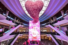 Genre photographs. Valentine's Day in the central atrium of the Riviera shopping center