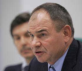 П/к руководства компании ОАО 'Вторая Генерирующая компания оптового рынка электроэнергии' на тему: 'Подведение итогов 2007 года. Инвестиционная стратегия ОГК-2'. В п/к участвуют: генеральный директор ОАО  'ОГК-2' Михаил Кузичев, заместитель генерального директора по корпоративному управлению Андрей Сидоров, начальник отдела по связям с общественностью Екатерина Шерварли, в центральном офисе агентства 'Интерфакс'