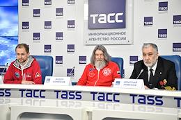 Press conference of Fedor Konyukhov and a team of travelers on the topic: “Fedor Konyukhov on a new expedition to the Arctic and planned world records”, dedicated to the preparation of a motor paragliding expedition to the North Pole, in the TASS press center