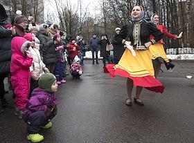 Празднование Широкой Масленицы при церкви Тихвинской Иконы Божией матери