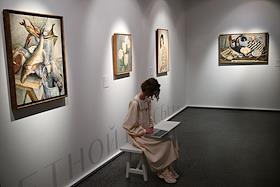 Пресс-показ выставки 'От цвета к свету. К 100-летию со дня рождения Владимира Вейсберга' в галерее искусства стран Европы и Америки XIX–XX веков Государственного музея изобразительного искусства (ГМИИ) имени А.С.Пушкина