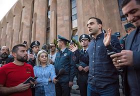 Акция протеста против вырубки деревьев в центре Еревана