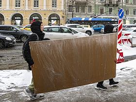 Genre photographs. Snowfall in St. Petersburg